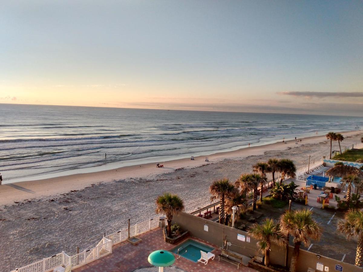 Apartment Ocean Balmy Warm Healing Breeze Under Sapphire Sky Year Round On Sunny Balcony