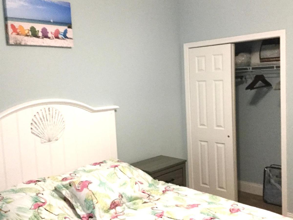 Apartment Laketown 5 Pools Steps To Family Friendly