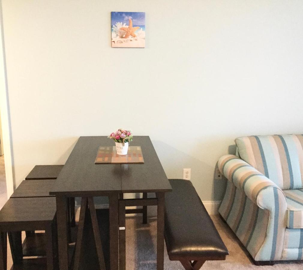 Apartment Laketown 5 Pools Steps To Family Friendly