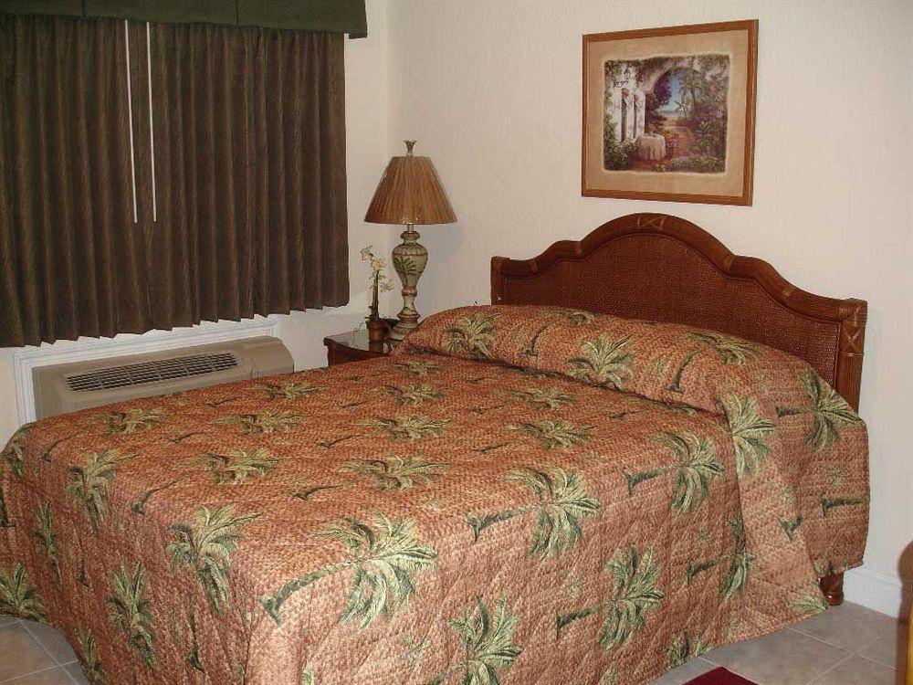 Royal Orleans Unit 113 * Redington Beach