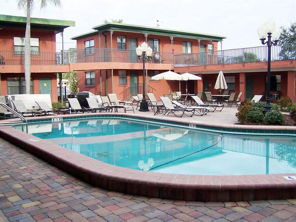 Apartment Royal Orleans Unit 113
