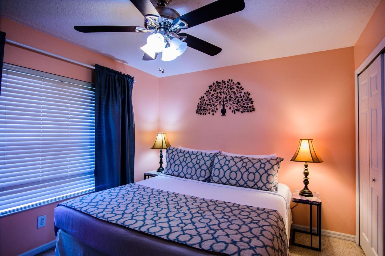 Group Friendly 8br With Private Pool 5 Miles To Holiday home