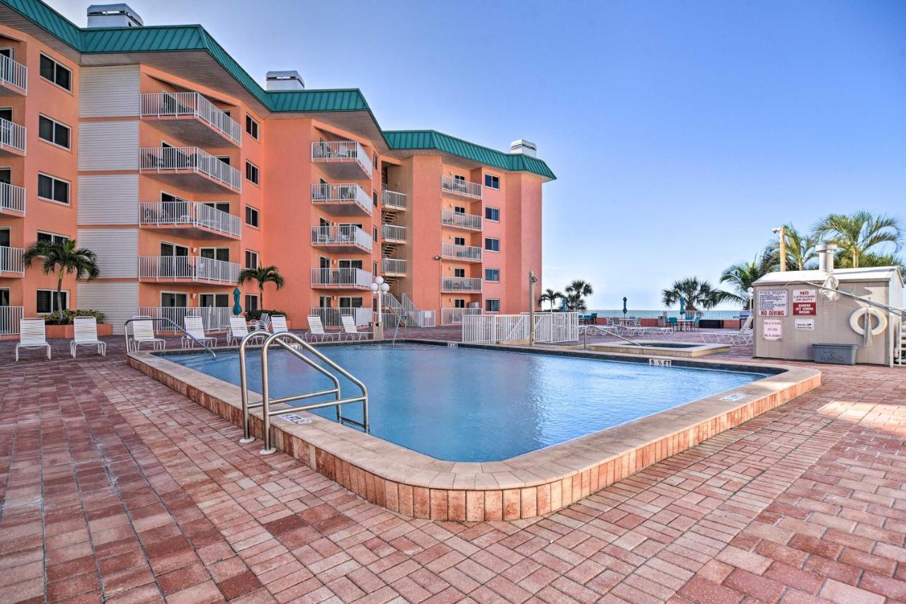 Beachfront Indian Shores - Pool And Hot Tub!