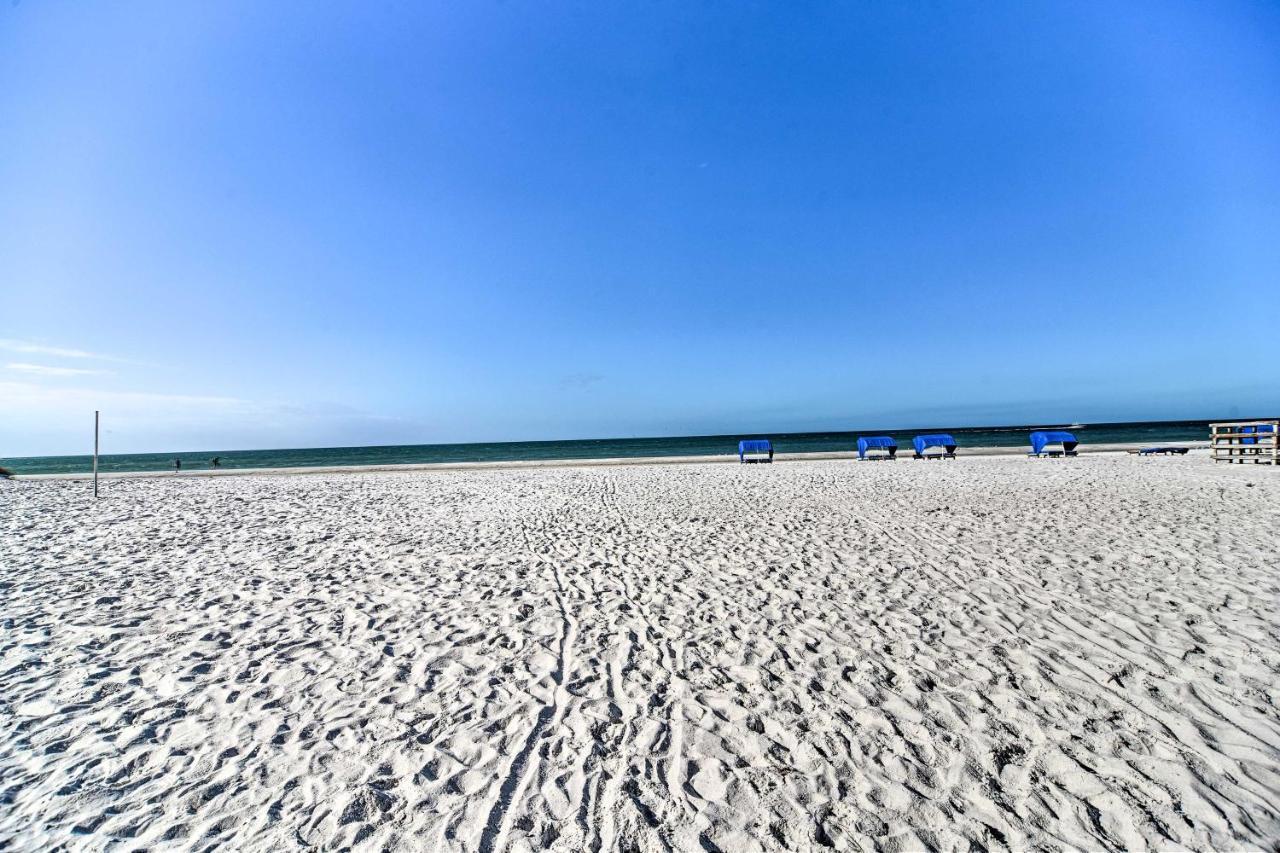 Beachfront Indian Shores - Pool And Hot Tub! *