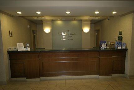 Hilton Garden Town Center Hotel
