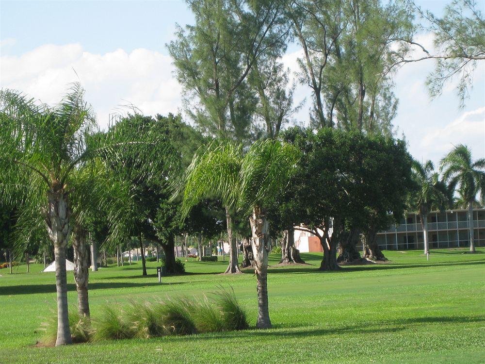 Golf 3* Hollywood