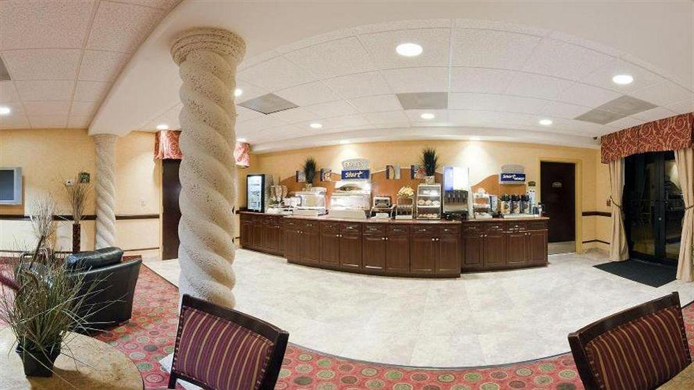 Express & By Ihg 3* Clewiston