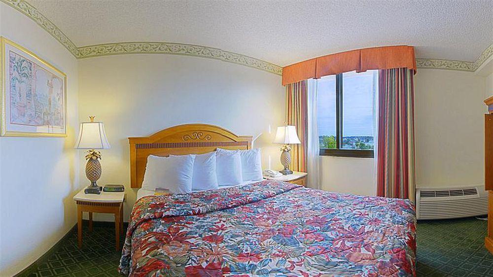 Hotel By Ihg