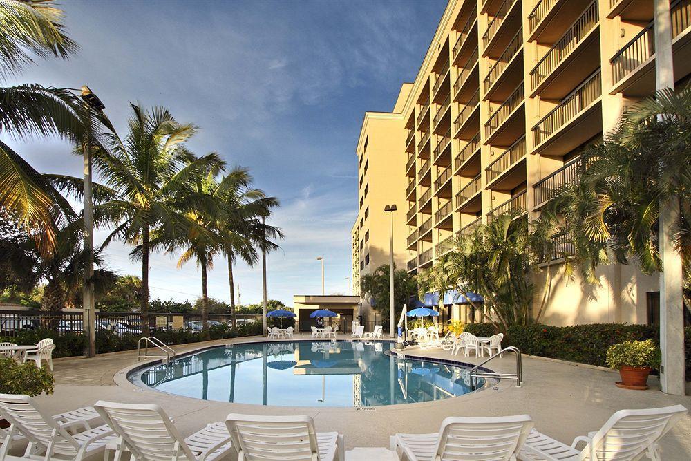 Hampton Cocoa Hotel