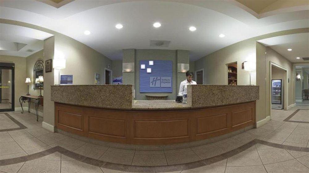 Express & Tampa-anderson Road-veterans Exp By Ihg Tampa