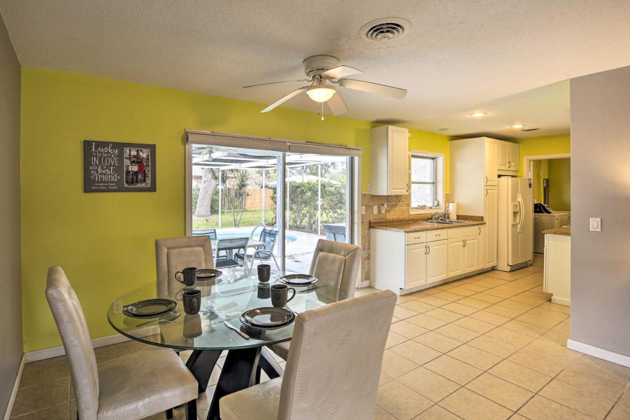 Quiet Retreat With Private Lanai And Pool! Holiday home Venice