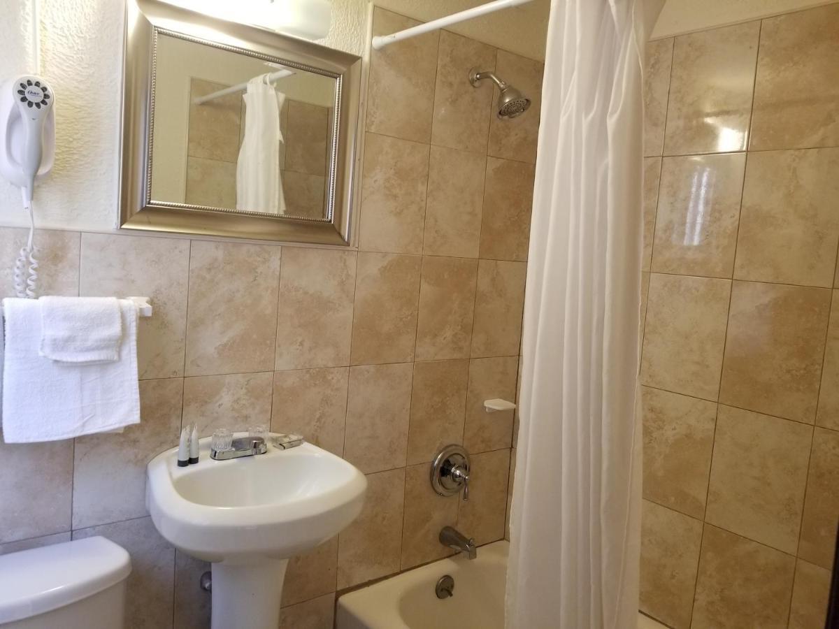 Hotel Parkway 3*