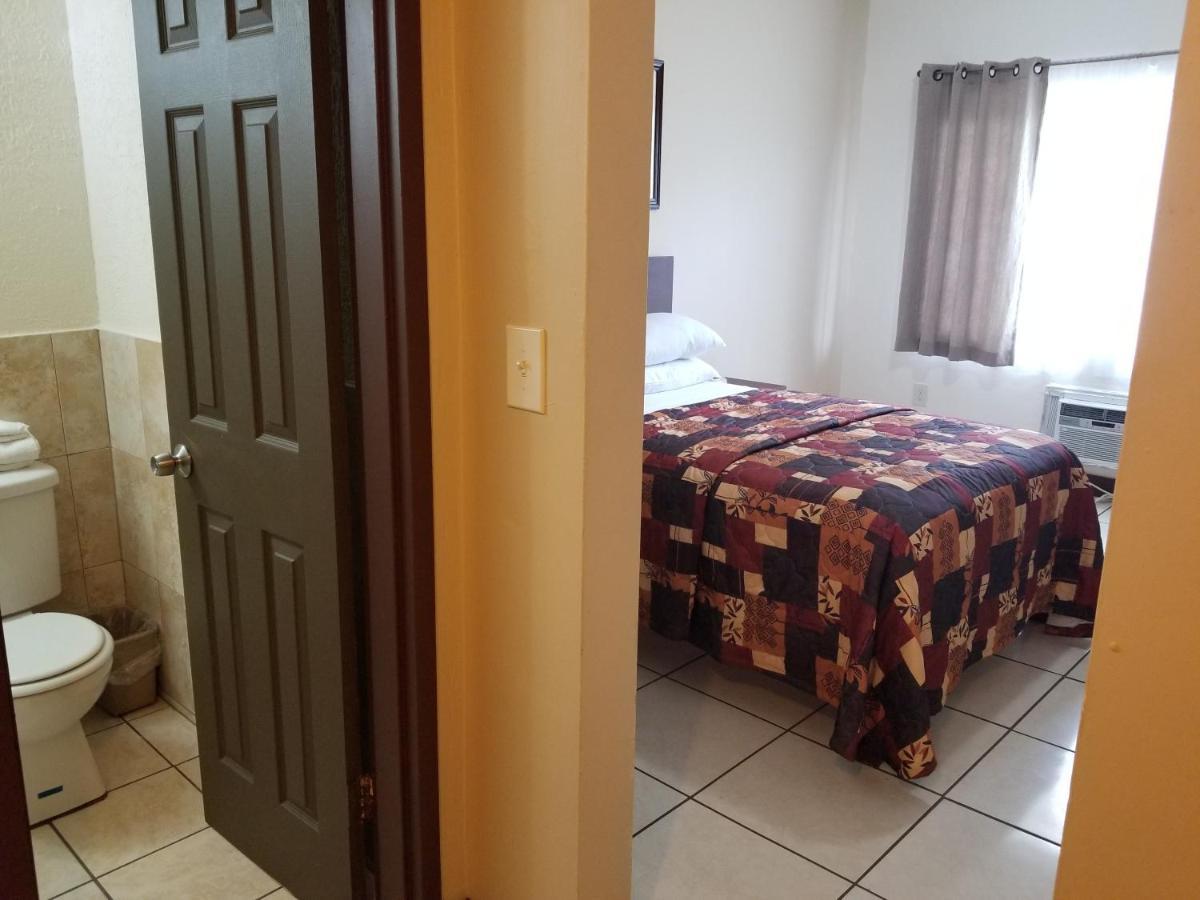 Parkway Miami Springs