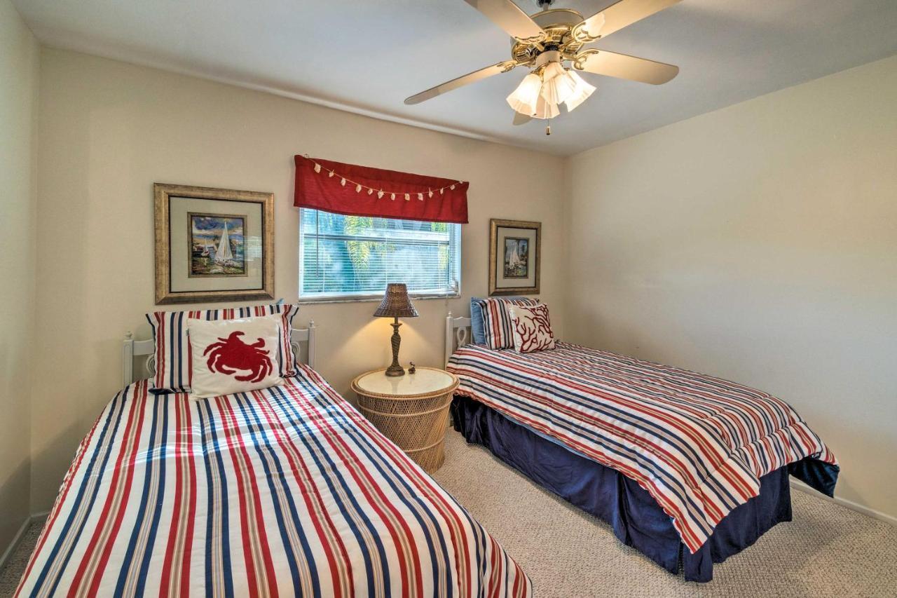 Canalfront With Private Dock - 5 Mi To Beaches! Englewood