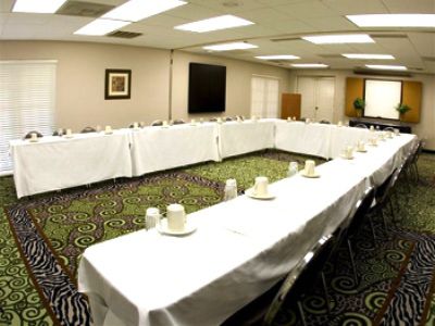 Baymont By Wyndham Near Busch Gardens Hotel 2*