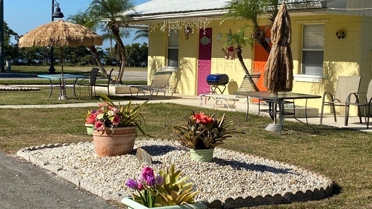 Tropical Bay Extend A Suites Motel 2*