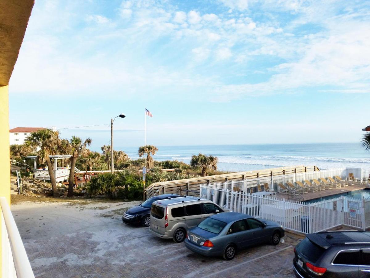 Ocean Club Apartment New Smyrna Beach