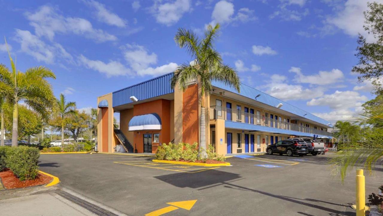 Magnuson Hotel