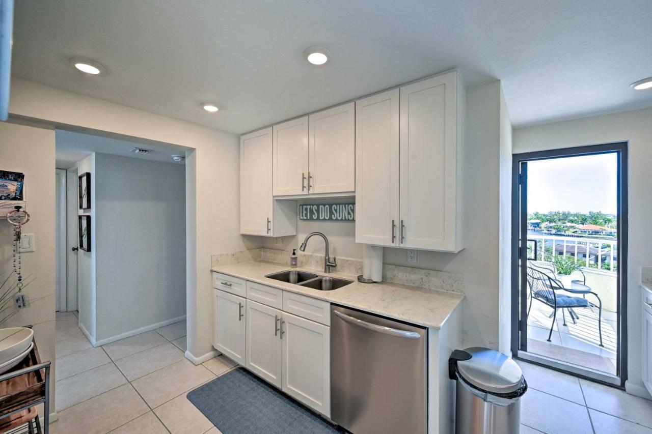 With Balcony And Stunning Ocean Views! * Marco Island