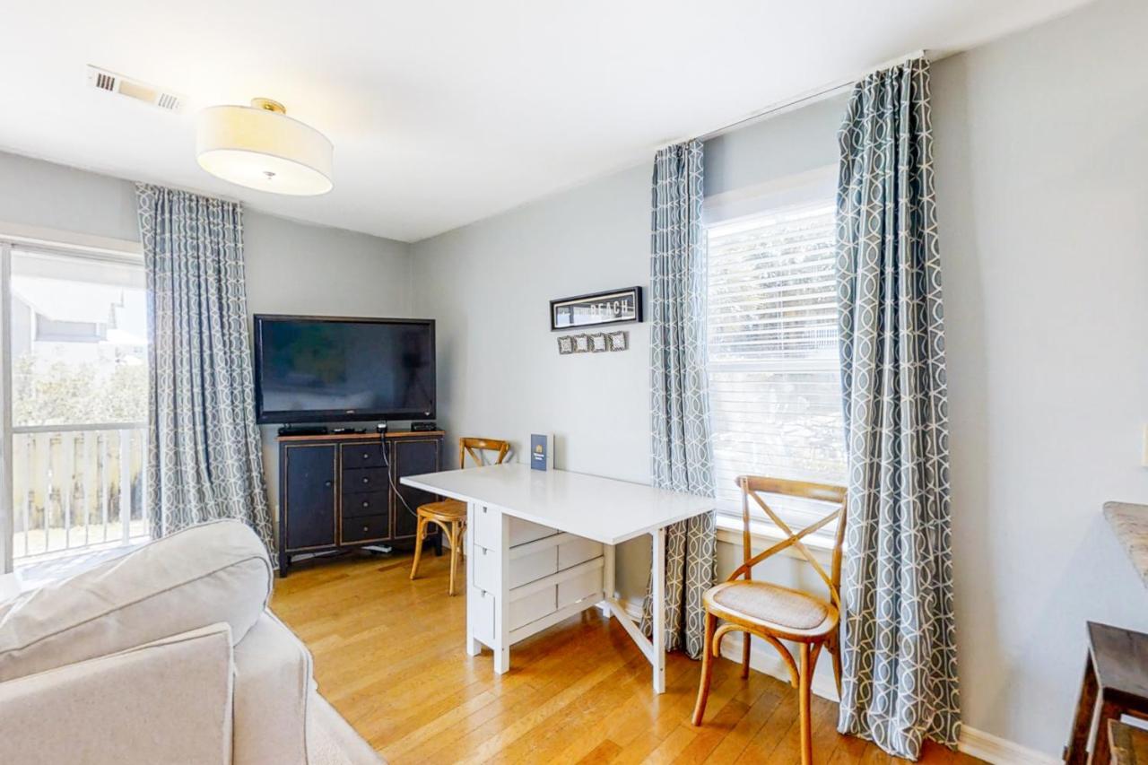 Beachside 1011 Apartment *