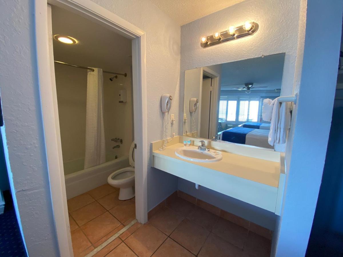 Resort Coral Sands