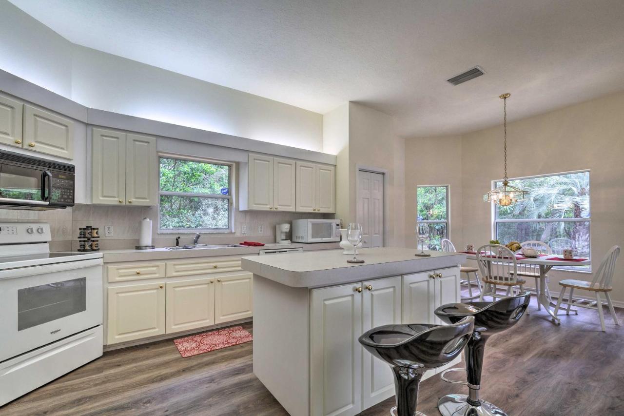 Luxe House With Lanai And Pool, 2 Miles To Golf! Holiday home