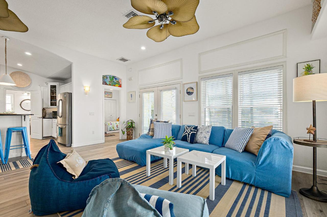 Fantasea Is The Perfect House With Pool And Hot Tub 4 Bed3 Bath With 2 Master