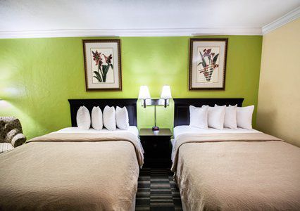 Quality Ormond Oceanfront Inn 3*