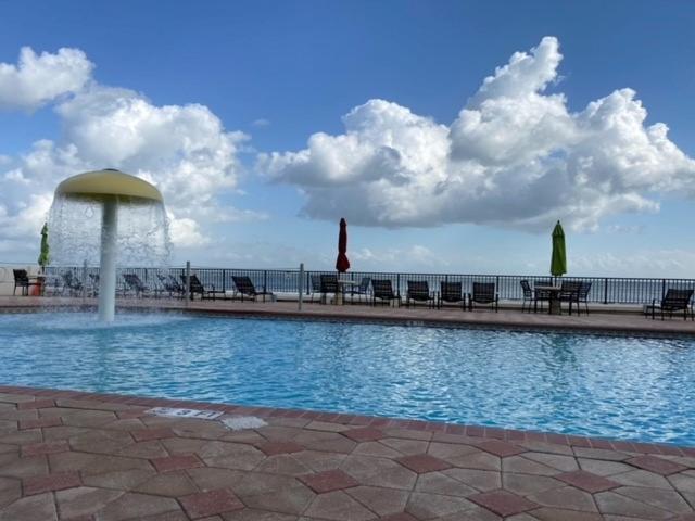 La Quinta By Wyndham Oceanfront Daytona Hotel 3*