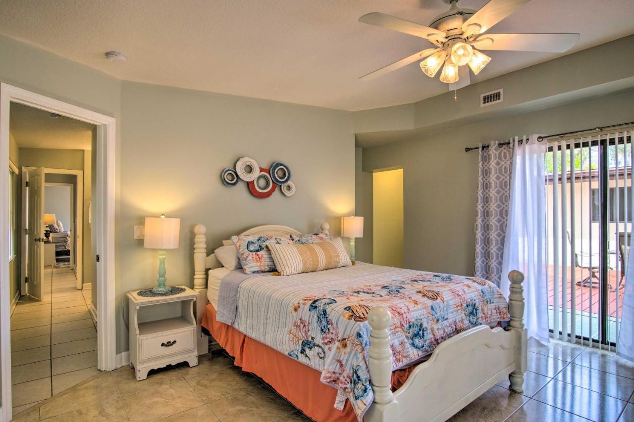 Holiday home Cozy With Deck And Pool 5 Mi To Beach!