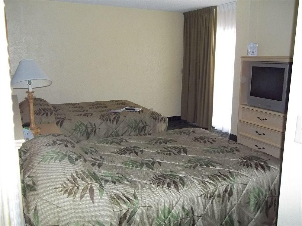 Resort Express & Oceanfront Daytona Shores By Ihg