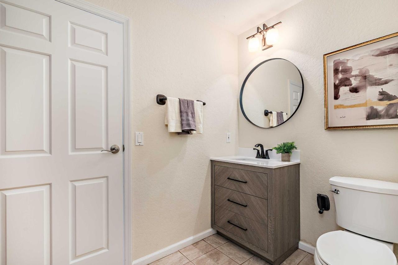 Holiday home Sunny Waterfront By West Palm With Hot Tub! Lake Worth Beach