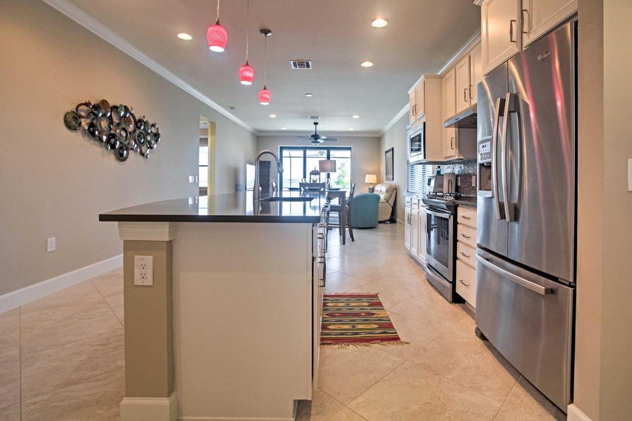 Newly Built Lakeside With Private Pool!
