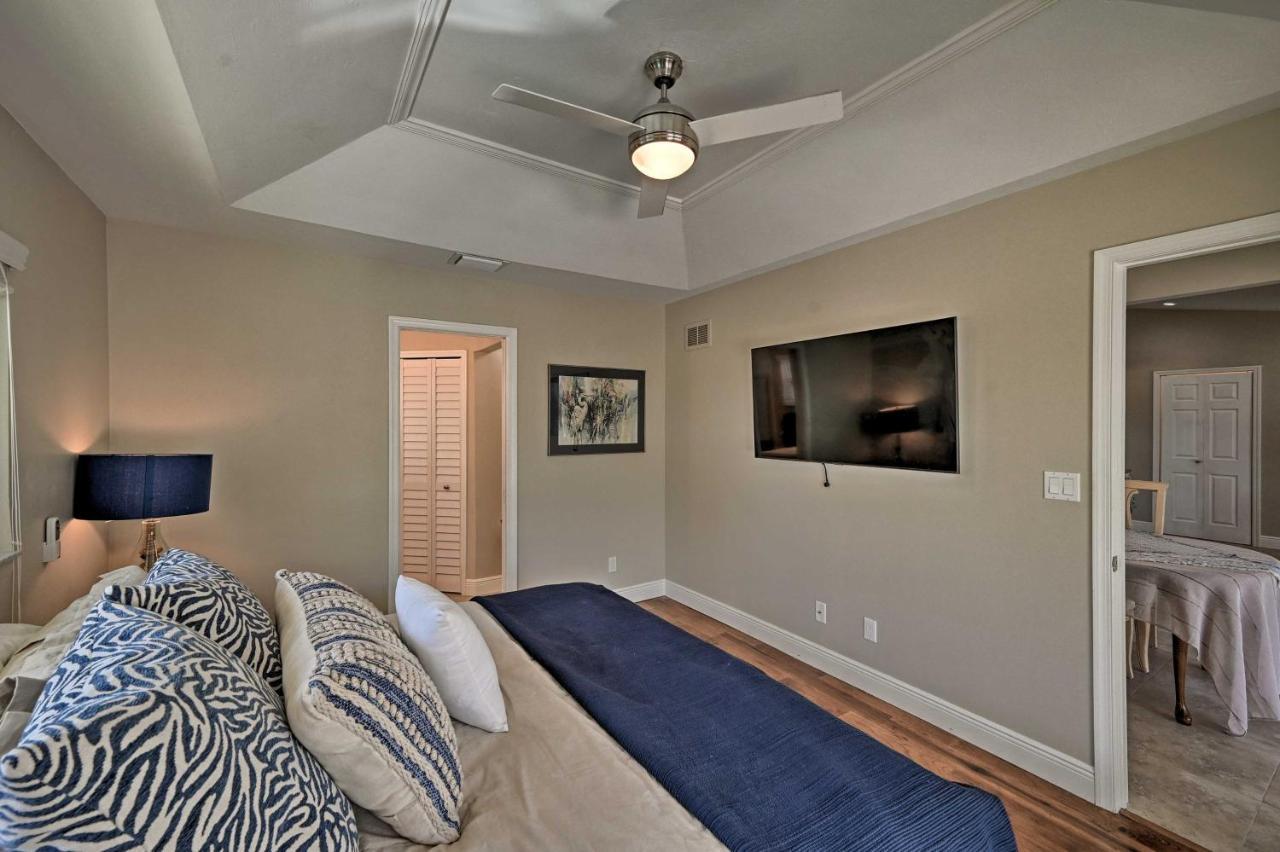 Holiday home Sunny Oasis Less Than 2 Miles To Beach! *