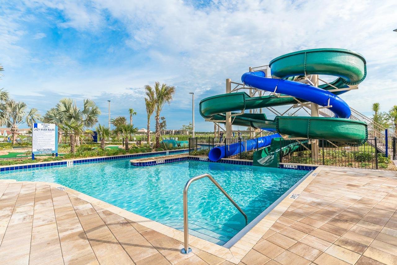 Storey 5 Bedroom Vacation With Pool 2307