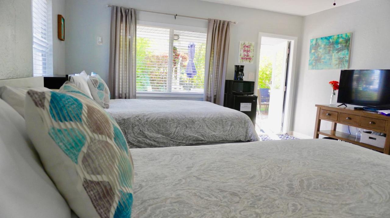 4145 By The Sea & Inn 3*
