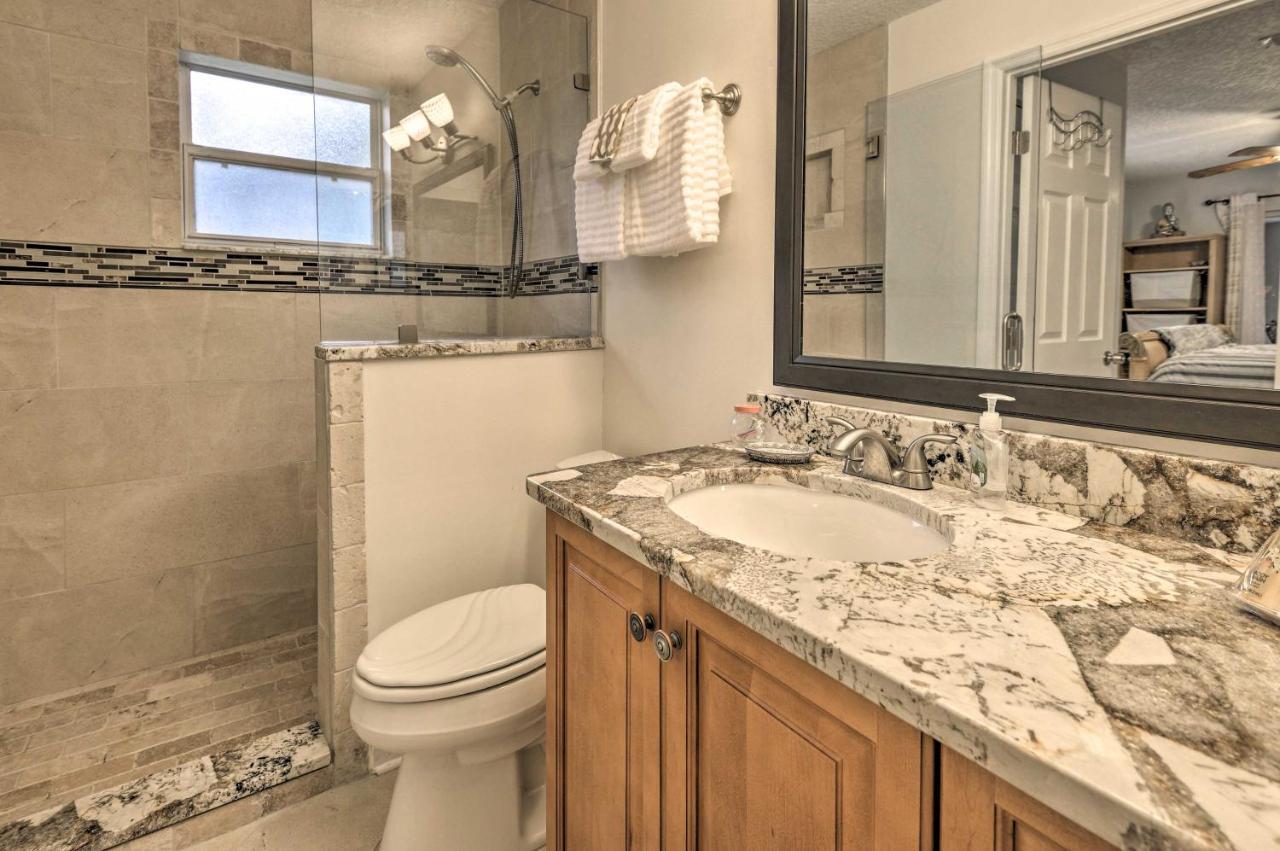 Pet-friendly Flagler With Yard Near *