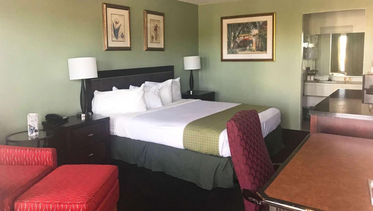 Magnuson & Marina 3* New Port Richey