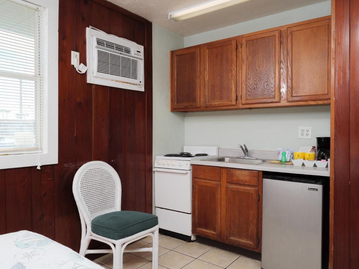 Sea Aire Oceanfront Inn Motel 2*