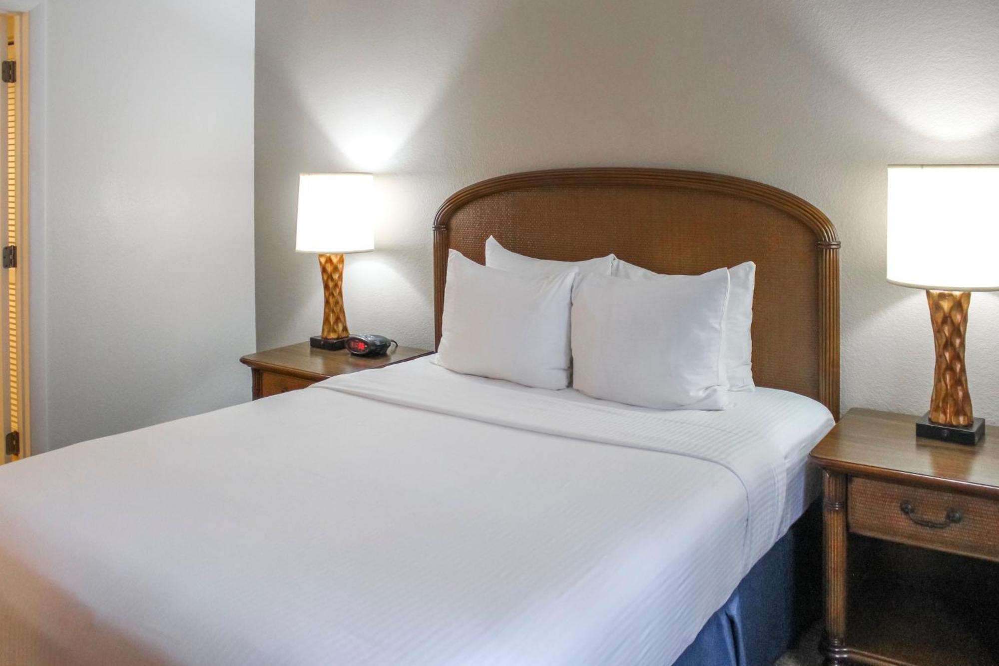 Hilton Vacation Club Polynesian Isles Resort