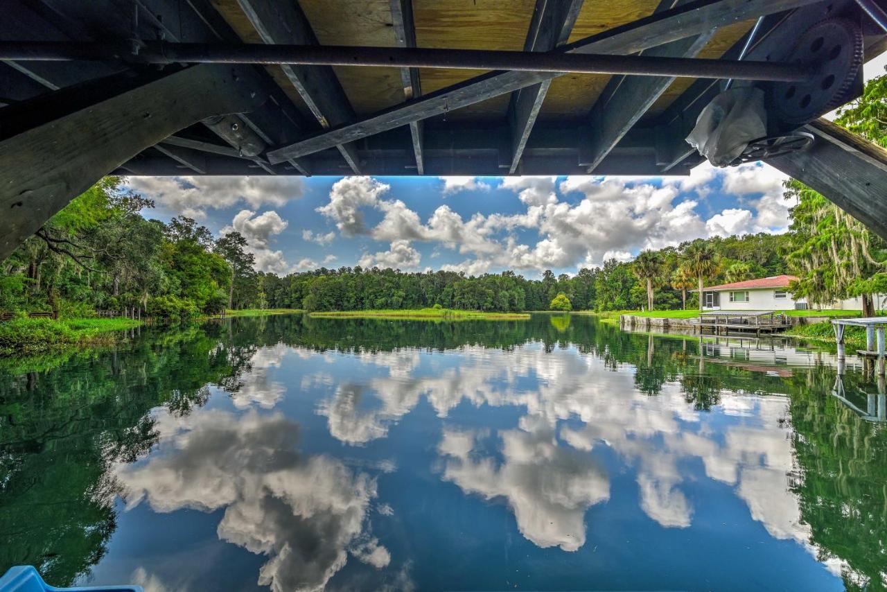 Riverfront With Dock And Kayaks! Dunnellon
