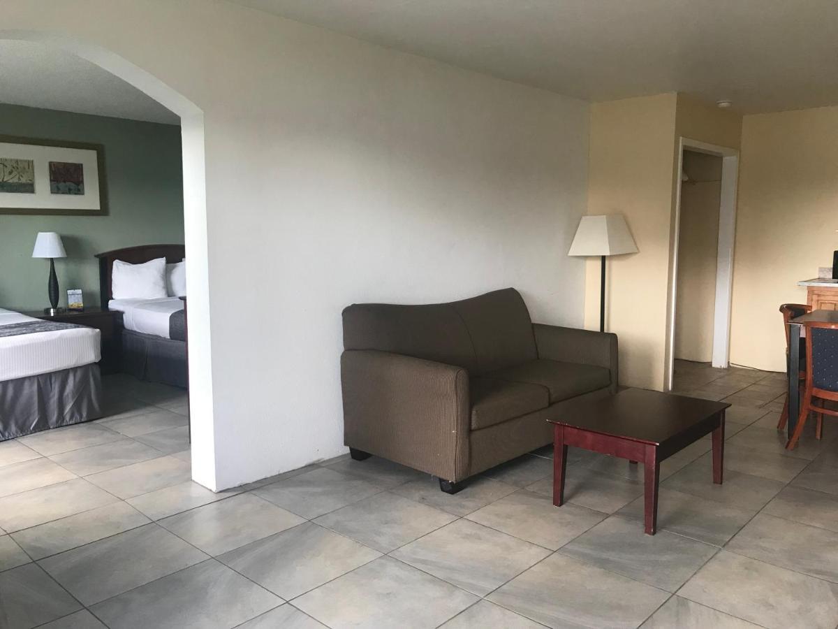 Magnuson & Marina Hotel New Port Richey