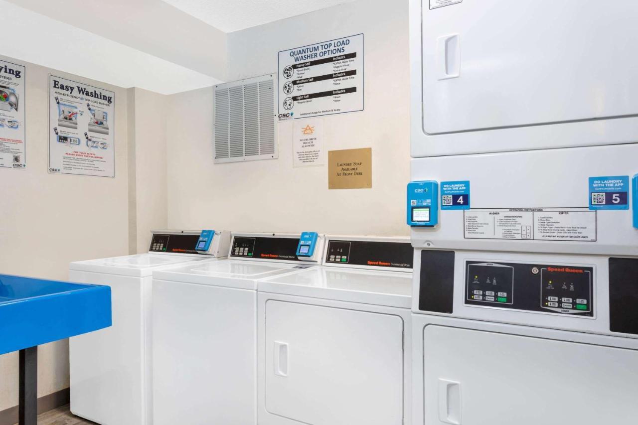 Ramada By Wyndham West Palm Airport 3* West Palm Beach
