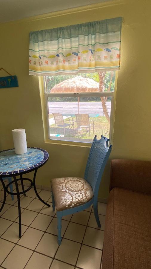 Tropical Bay Extend A Suites Motel