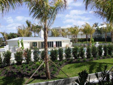Express- North Palm And Ihg Hotel
