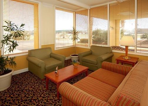 Quality N.a.s.-corry Hotel Pensacola