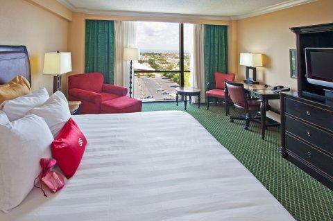 Crowne Plaza Grand 4* Pensacola