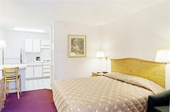 Extended America Select - - North Airport Hotel 2*