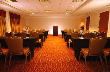Hotel Hilton Garden Airport