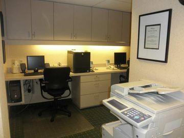 Hotel Hilton Garden Airport 3*